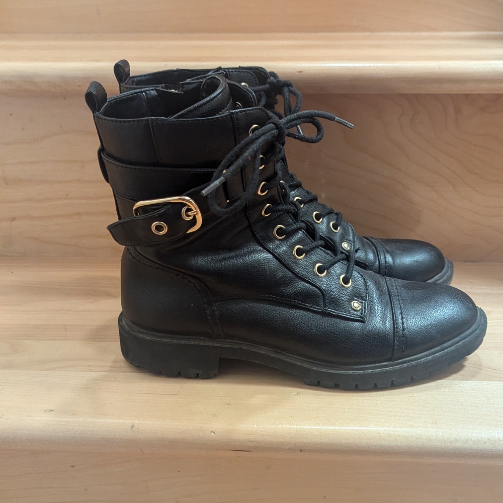 Black Combat Moto Boots with Sturdy Sole